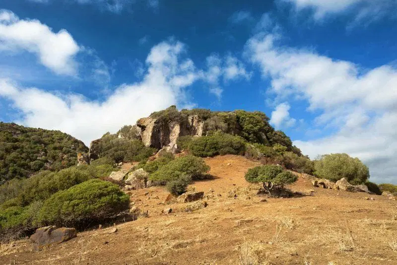 I migliori percorsi di trekking in Sardegna: scopri i sentieri nascosti del Monte Arci 2 image 1